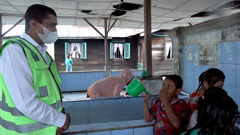 Setelah 18 Tahun, Masyarakat Desa Perlis Kembali Nikmati Air Bersih di HUT RI Ke-76